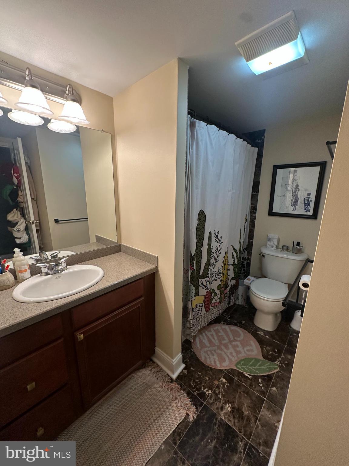 2001 Hamilton Street, Unit 1525 Philadelphia, PA 19130 - Photo 3 of 9