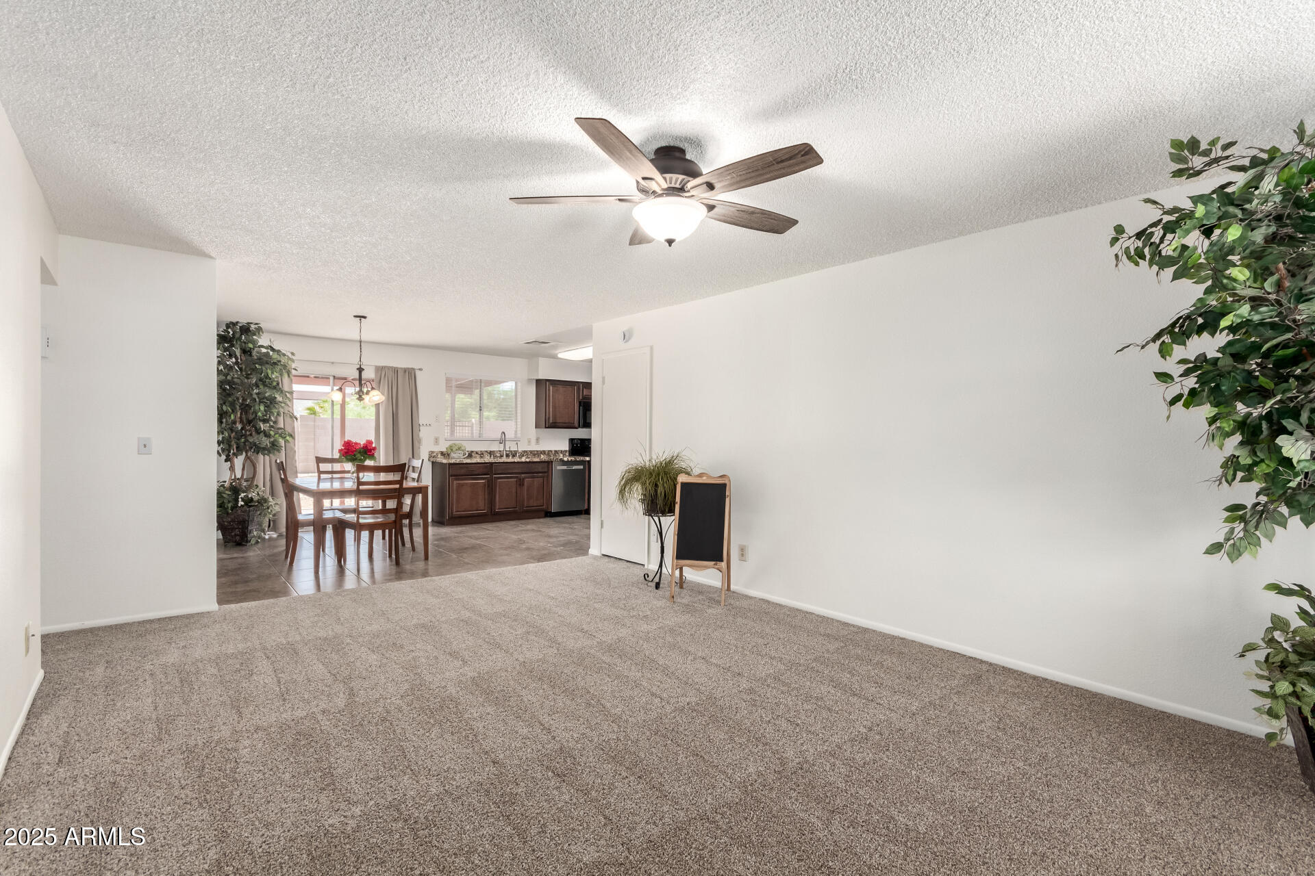 815 West El Prado Road Chandler, AZ 85225 - Photo 3 of 10 04-El Prado