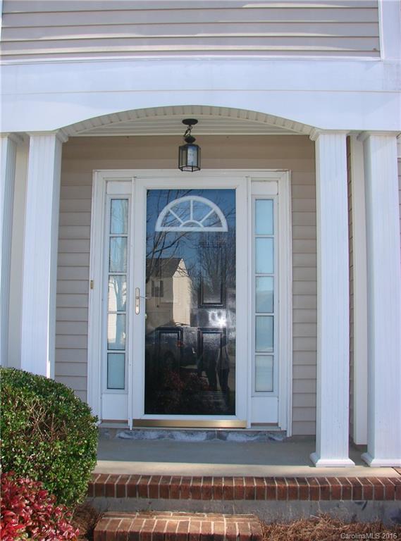 1006 Hipp Road Charlotte, NC 28216 - Photo 2 of 23