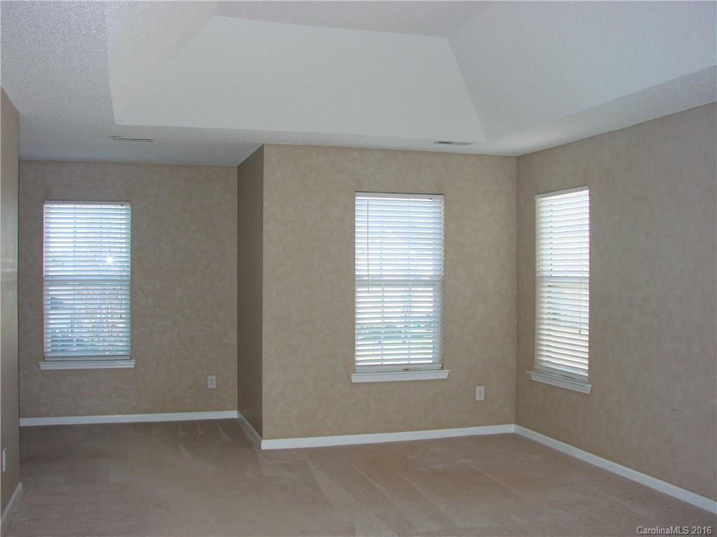 1006 Hipp Road Charlotte, NC 28216 - Photo 11 of 23