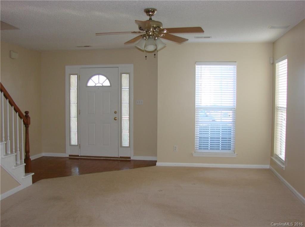 1006 Hipp Road Charlotte, NC 28216 - Photo 3 of 23