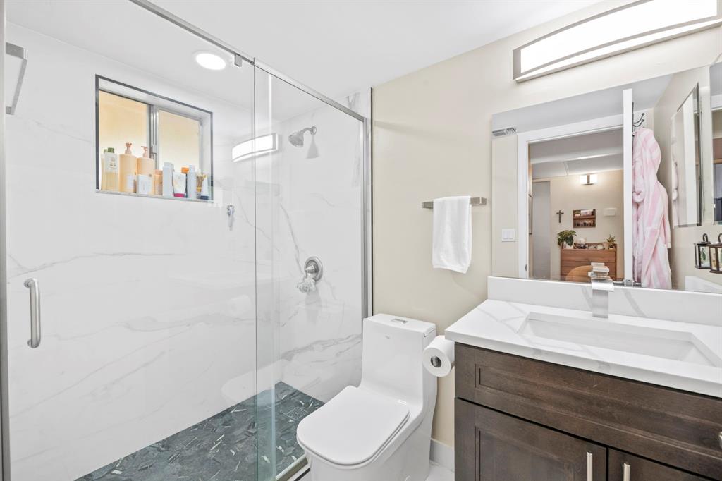 830 Southwest 9th St Circle, Unit 204 Boca Raton, FL 33486 - Photo 14 of 16