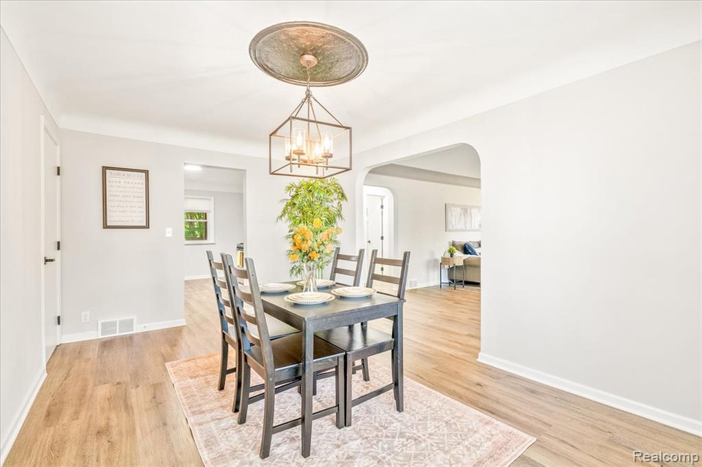 47049 Denton Road Belleville, MI 48111 - Photo 17 of 45 Gallery Image 17
