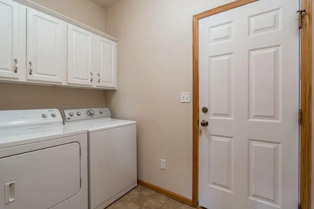 $254,000 | 416 Buckshot Court, Kenyon, MN 55946