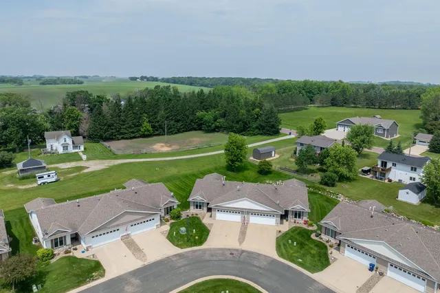 $254,000 | 416 Buckshot Court, Kenyon, MN 55946