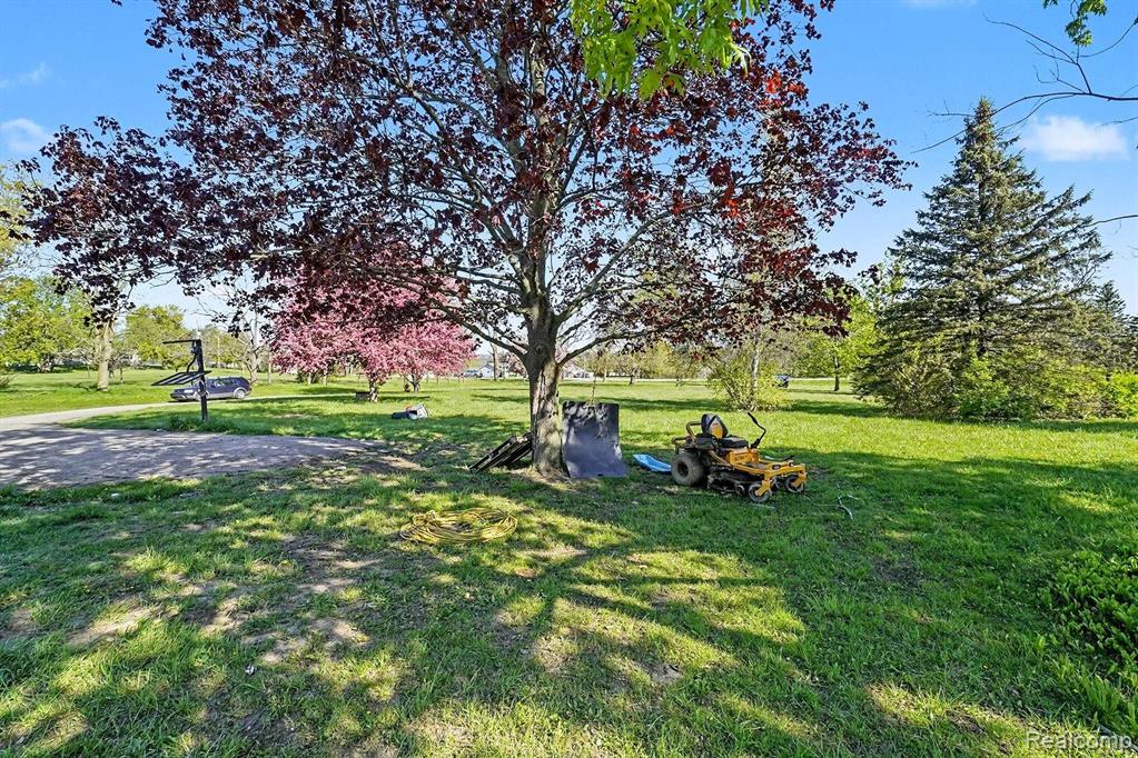 7255 Lahring Road Gaines, MI 48436 - Photo 20 of 25