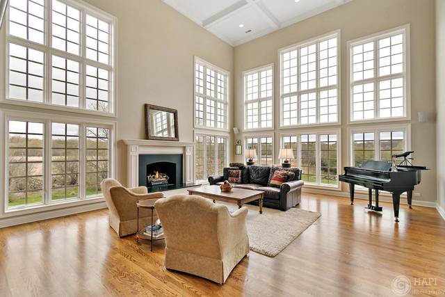 213 North Signal Hill Road Barrington, IL 60010 - Photo 4 of 44