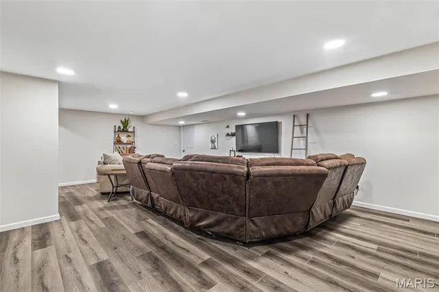 $410,000 | 105 Shepherd Mountain Road, Farmington, MO 63640