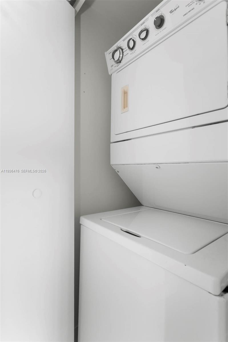 60 Southwest 13th Street, Unit 3213 Miami, FL 33130 - Photo 18 of 19