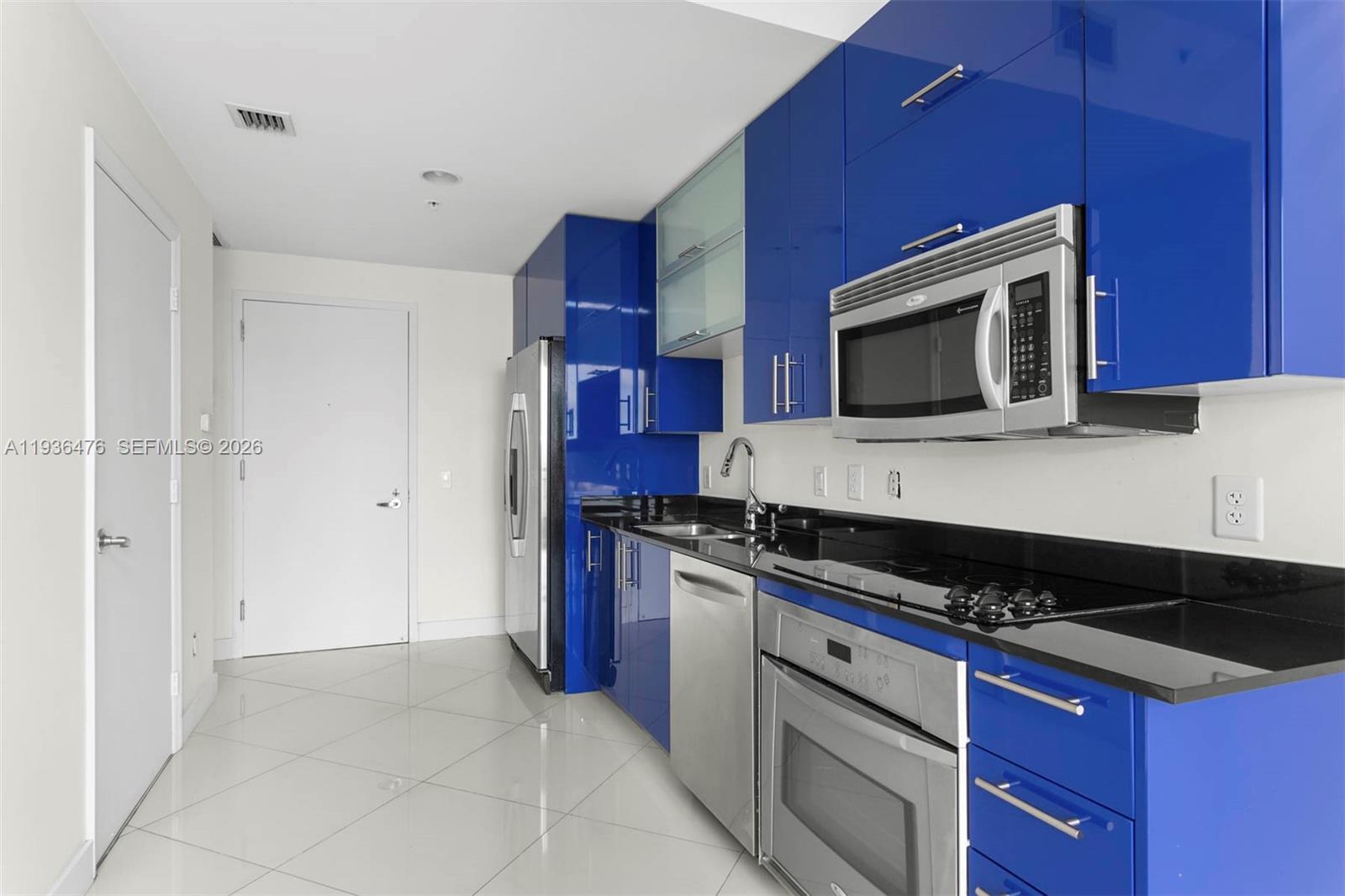 60 Southwest 13th Street, Unit 3213 Miami, FL 33130 - Photo 10 of 19