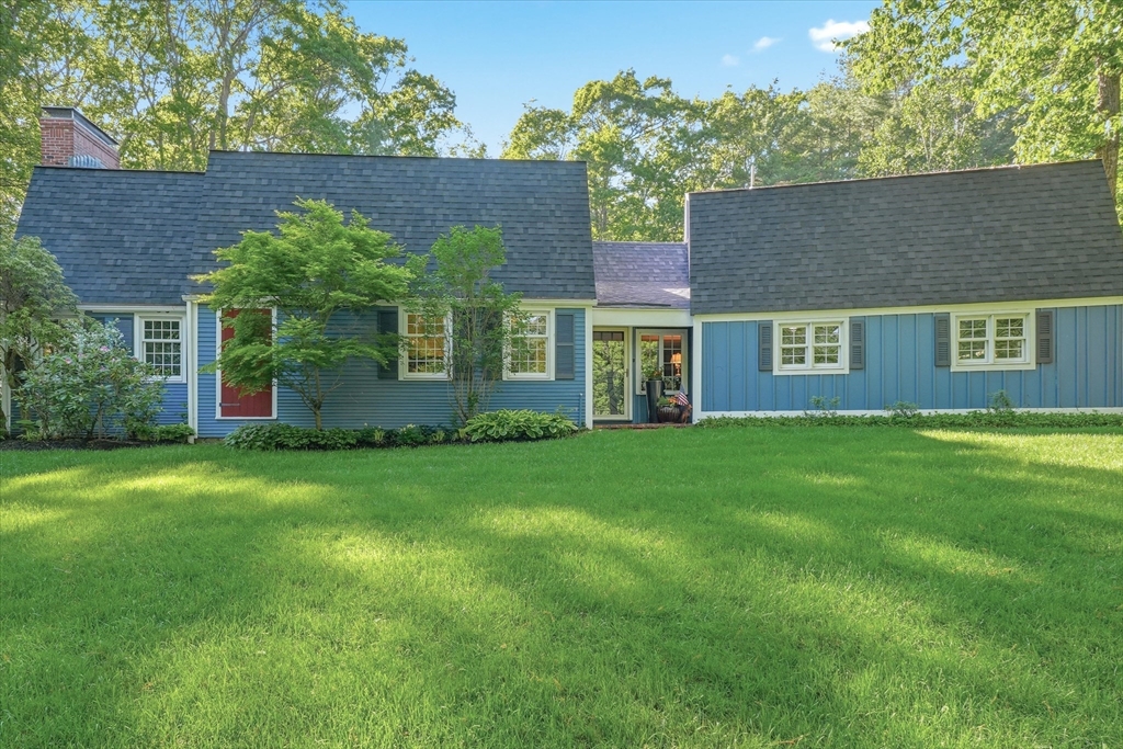123 Washington Street Boxford, MA 01921 - Photo 1 of 42