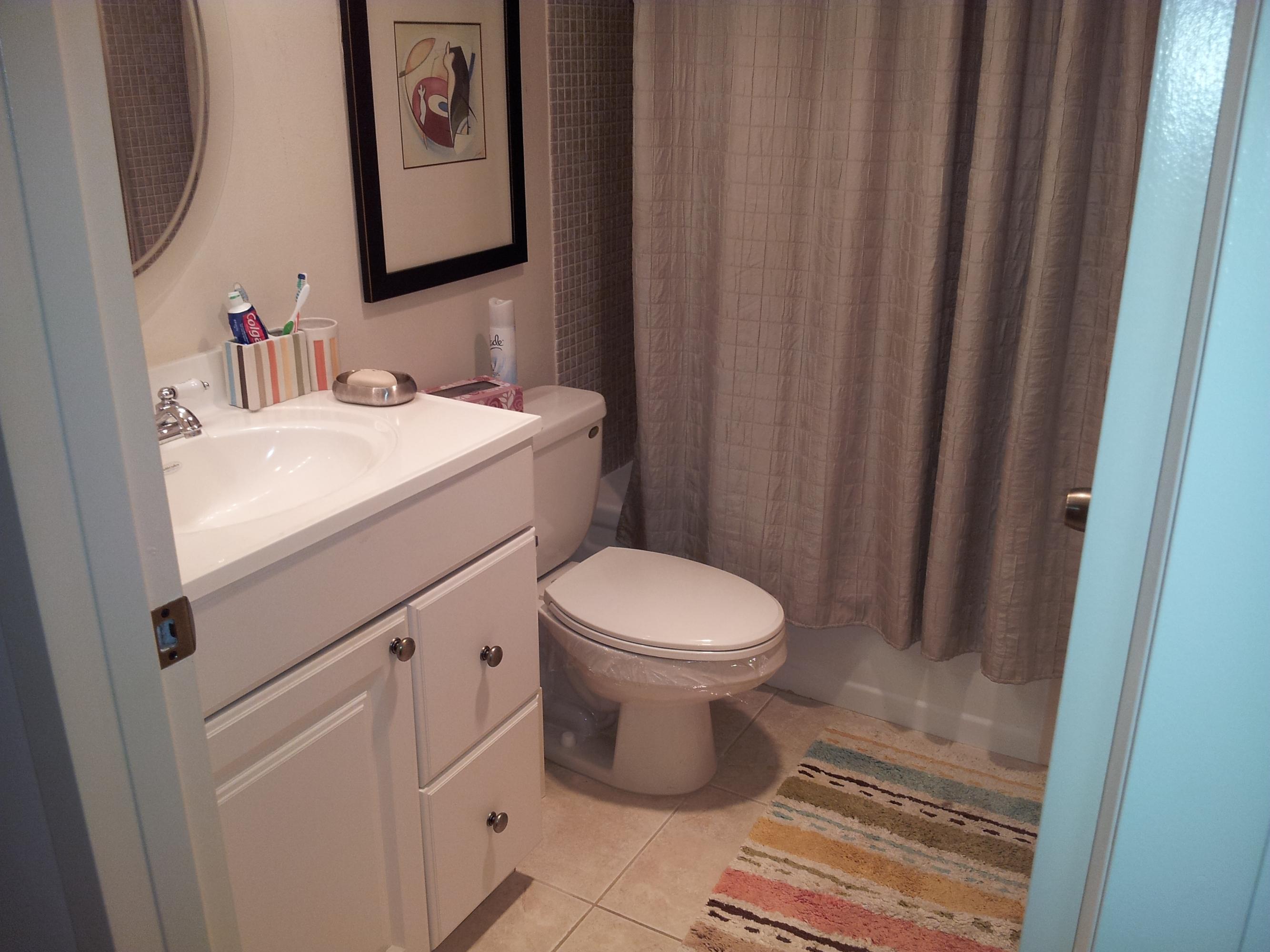 241 Fanshaw F Boca Raton, FL 33434 - Photo 9 of 10 Bath
