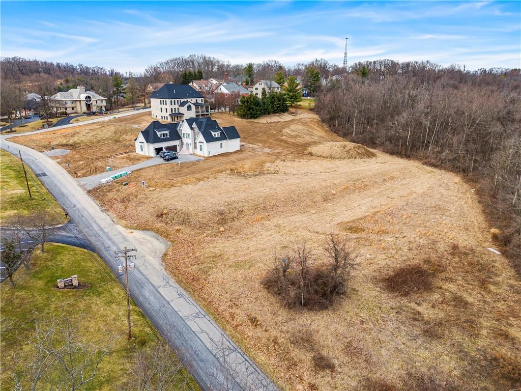 700 Circle Pittsburgh, PA 15241 - Photo 3 of 7