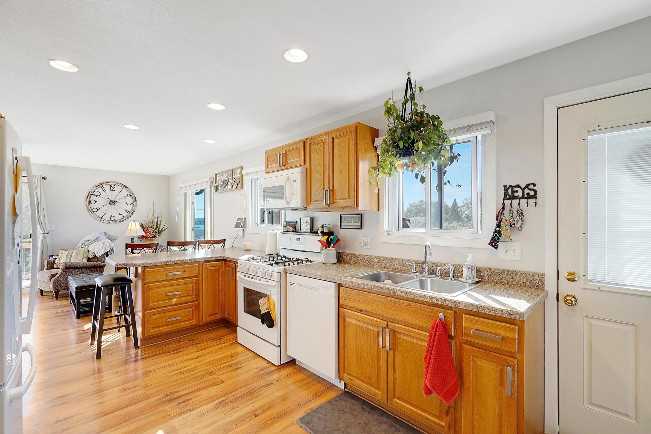 4640 Island View Drive Mound, MN 55364 - Photo 5 of 18