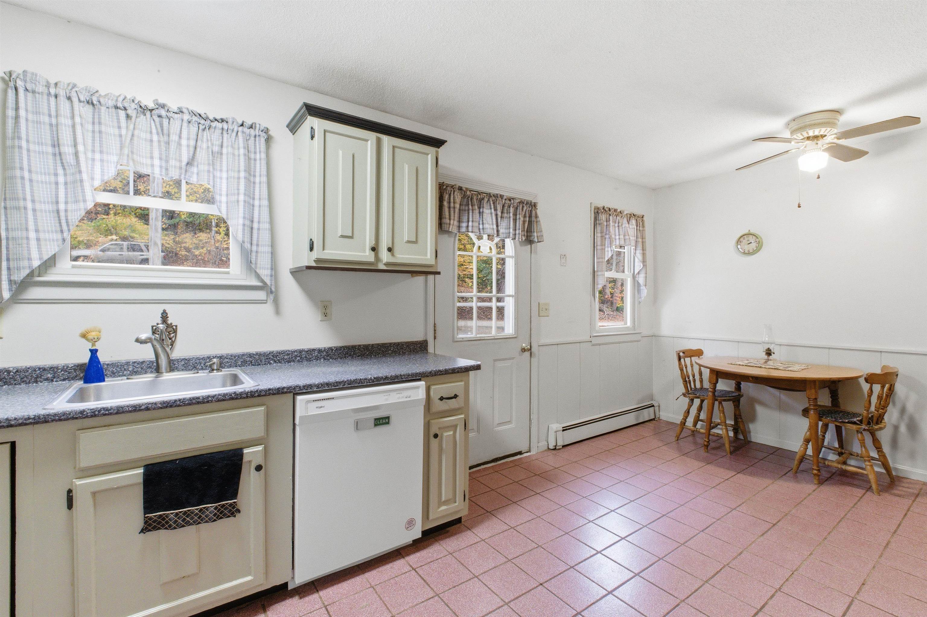 187 Summit Street Franklin, NH 03235 - Photo 7 of 54