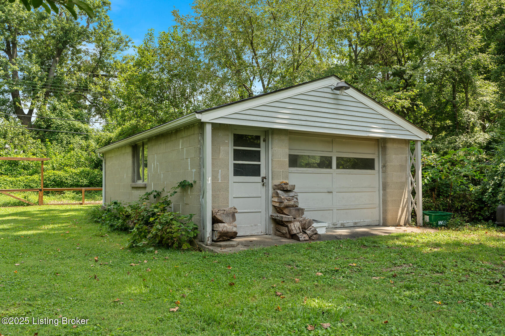 3729 Carol Road Louisville, KY 40218 - Photo 34 of 39 DSC00959