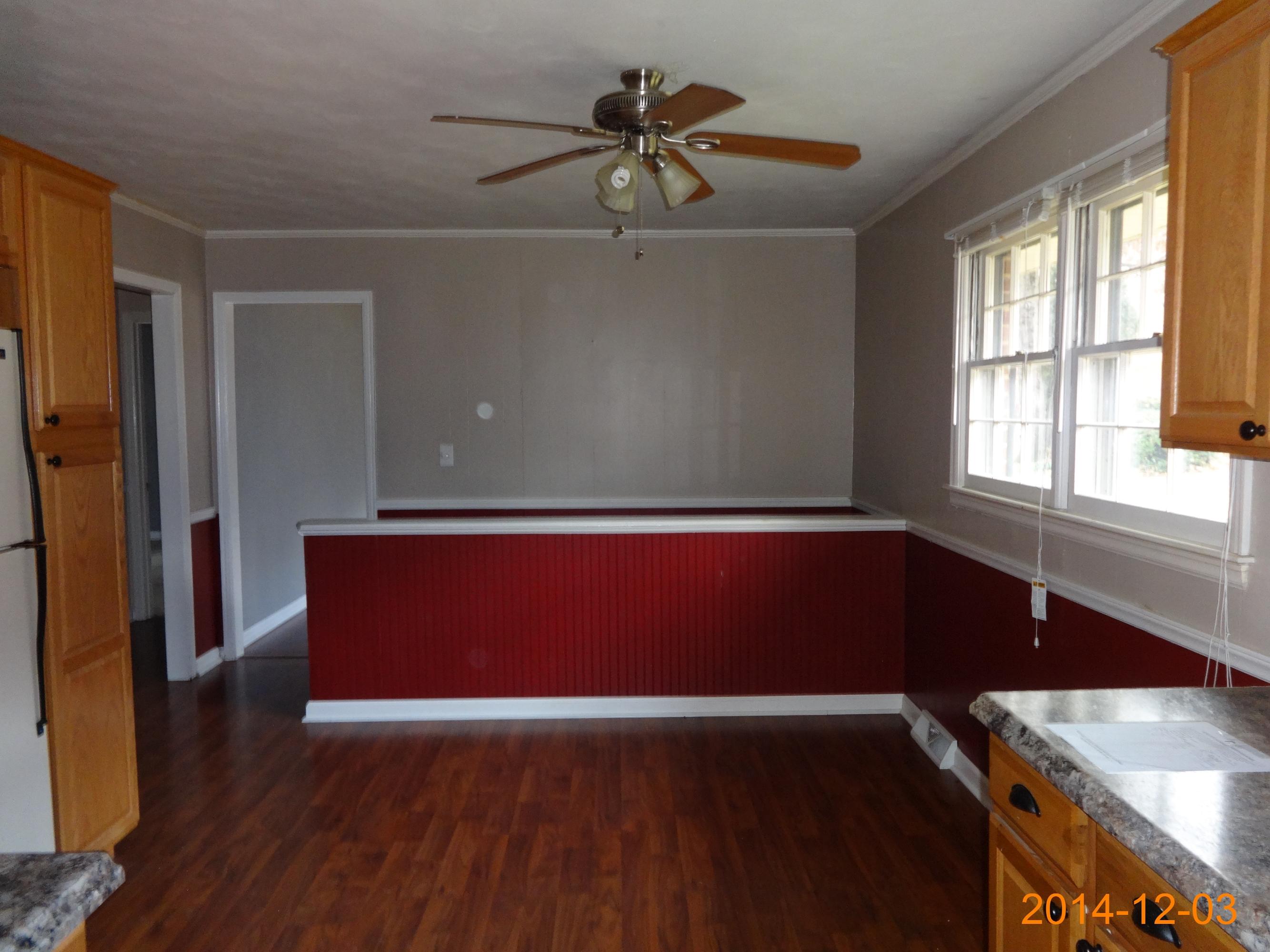 767 Estates Road Southeast Roanoke, VA 24014 - Photo 5 of 14 DSC05403