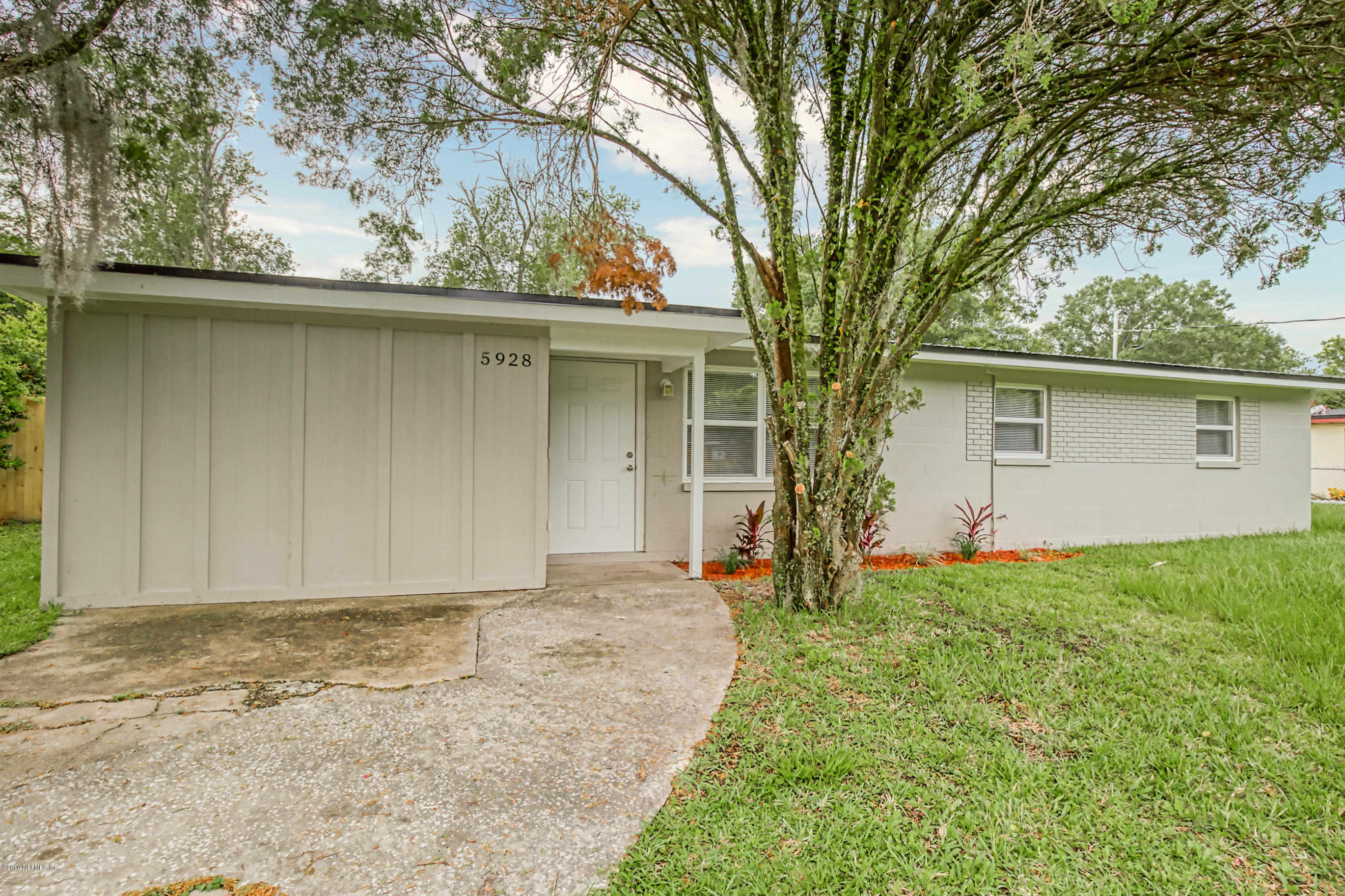 5928 Tampico Road Jacksonville, FL 32244 - Photo 1 of 38 shawnjollyrawphotography.com-40