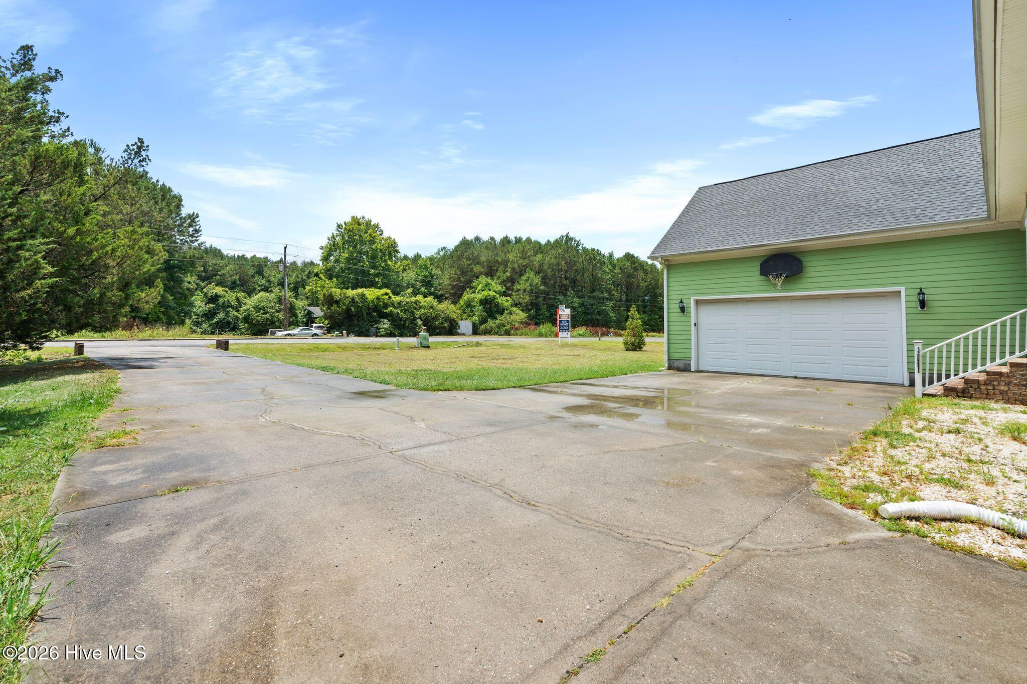 680 Calabash Road Northwest Calabash, NC 28467 - Photo 3 of 41