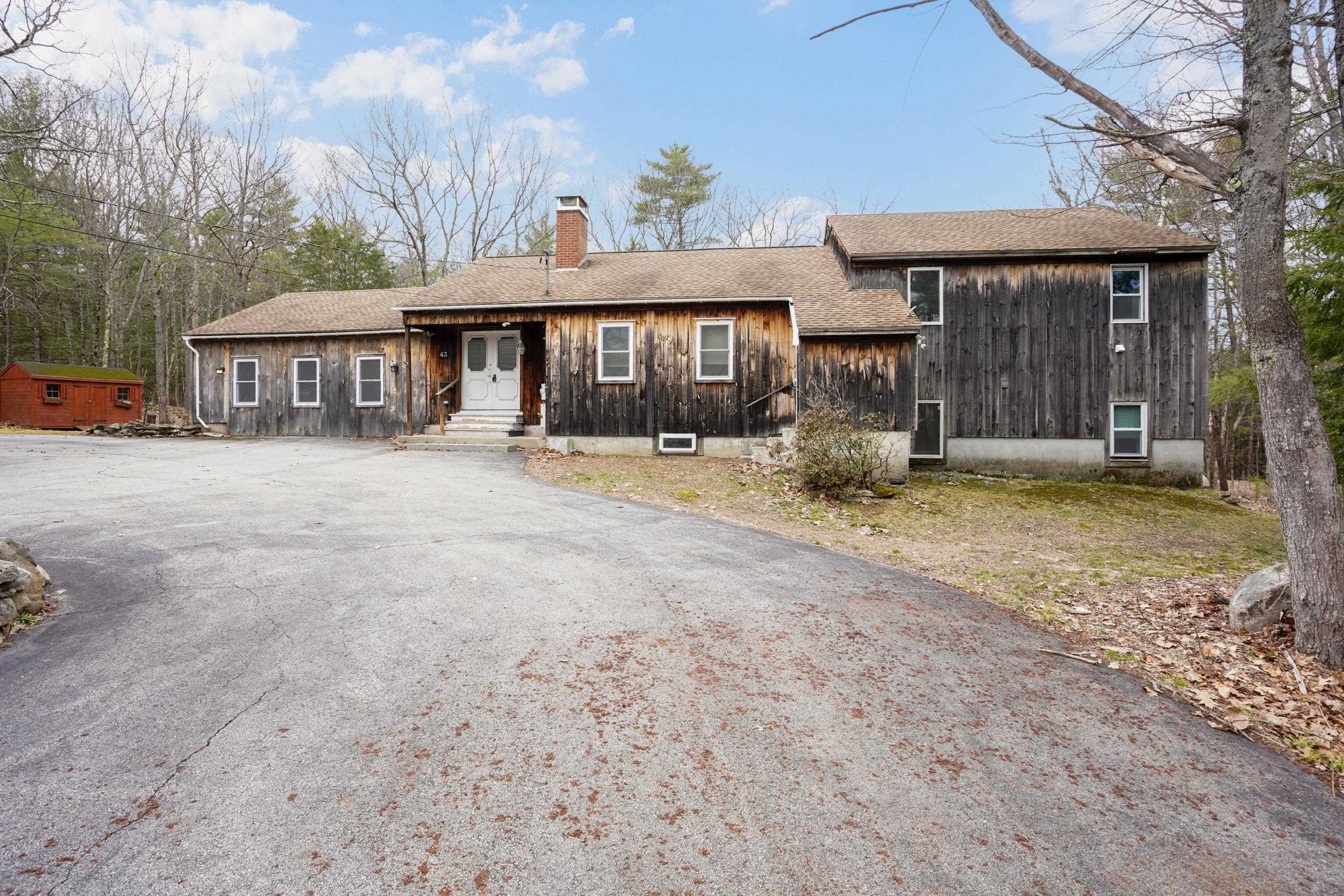 43 Snow Road Goffstown, NH 03045 - Photo 2 of 42 Gallery Image 2