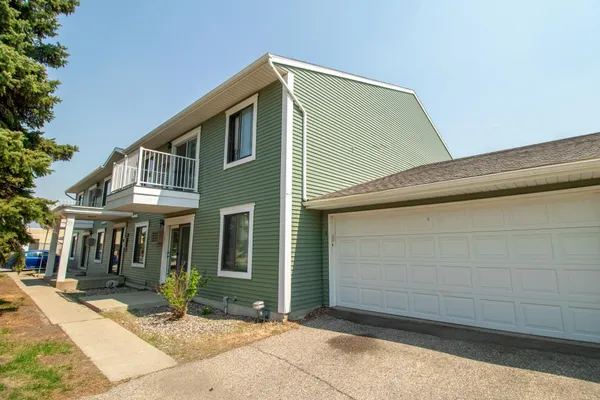 $159,900 | 3211 15th Avenue South, Unit D, Fargo, ND 58103