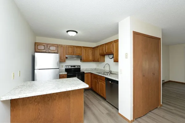 $159,900 | 3211 15th Avenue South, Unit D, Fargo, ND 58103