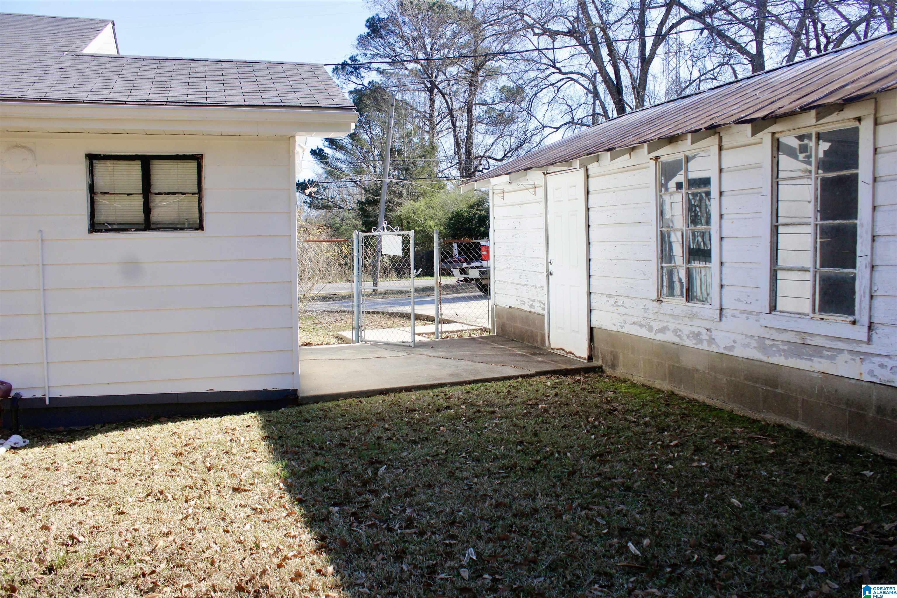 6037 Pocahontas Road Bessemer, AL 35022 - Photo 8 of 40