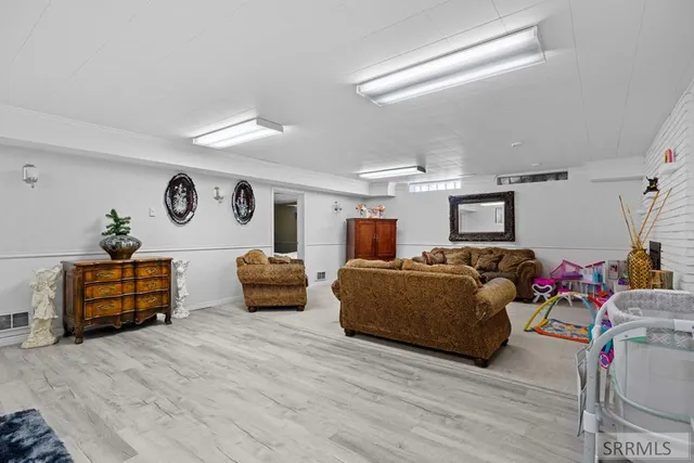 $374,000 | 1065 East 21st Street, Idaho Falls, ID 83404