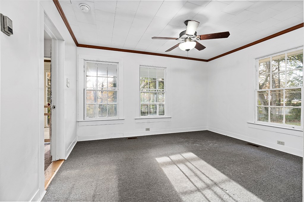12 South Riegel Avenue Ware Shoals, SC 29692 - Photo 4 of 9 Gallery Image 4
