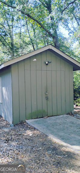 77 Paradise Cove Hartwell, GA 30643 - Photo 17 of 21 a backyard of a house