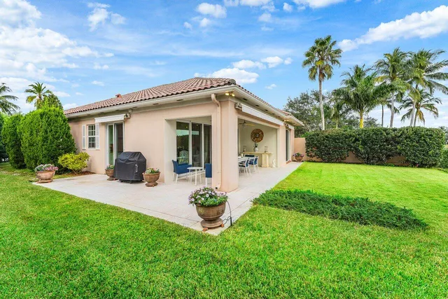 a view of a car in front of a house