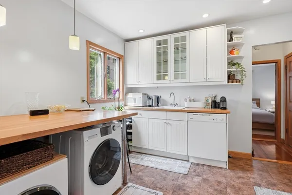$699,900 | 5 Brewer Street, Unit 3, Cambridge, MA 02138