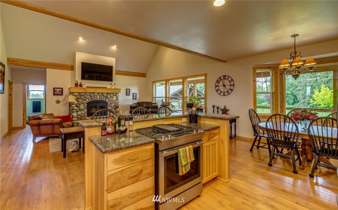 2295 Loomis Trail Road Custer, WA 98240 - Photo 4 of 25