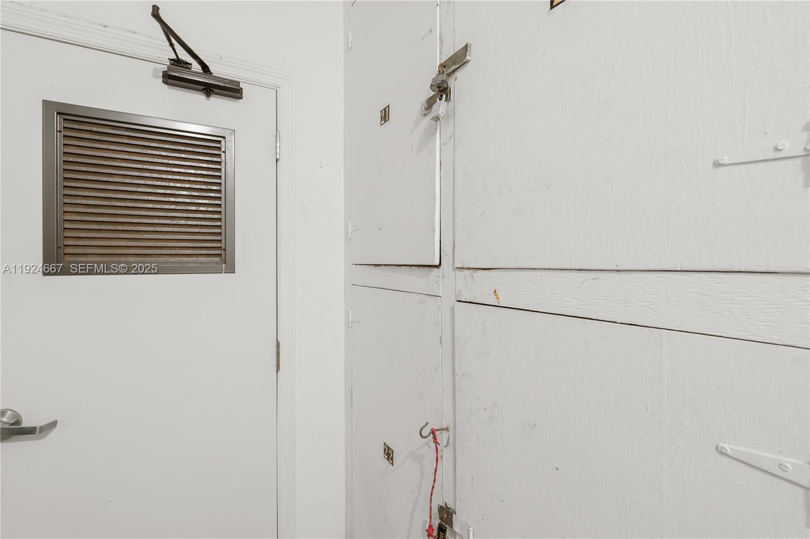 555 Crandon Boulevard, Unit 21 Key Biscayne, FL 33149 - Photo 20 of 32 a bathroom with a shower and a shower