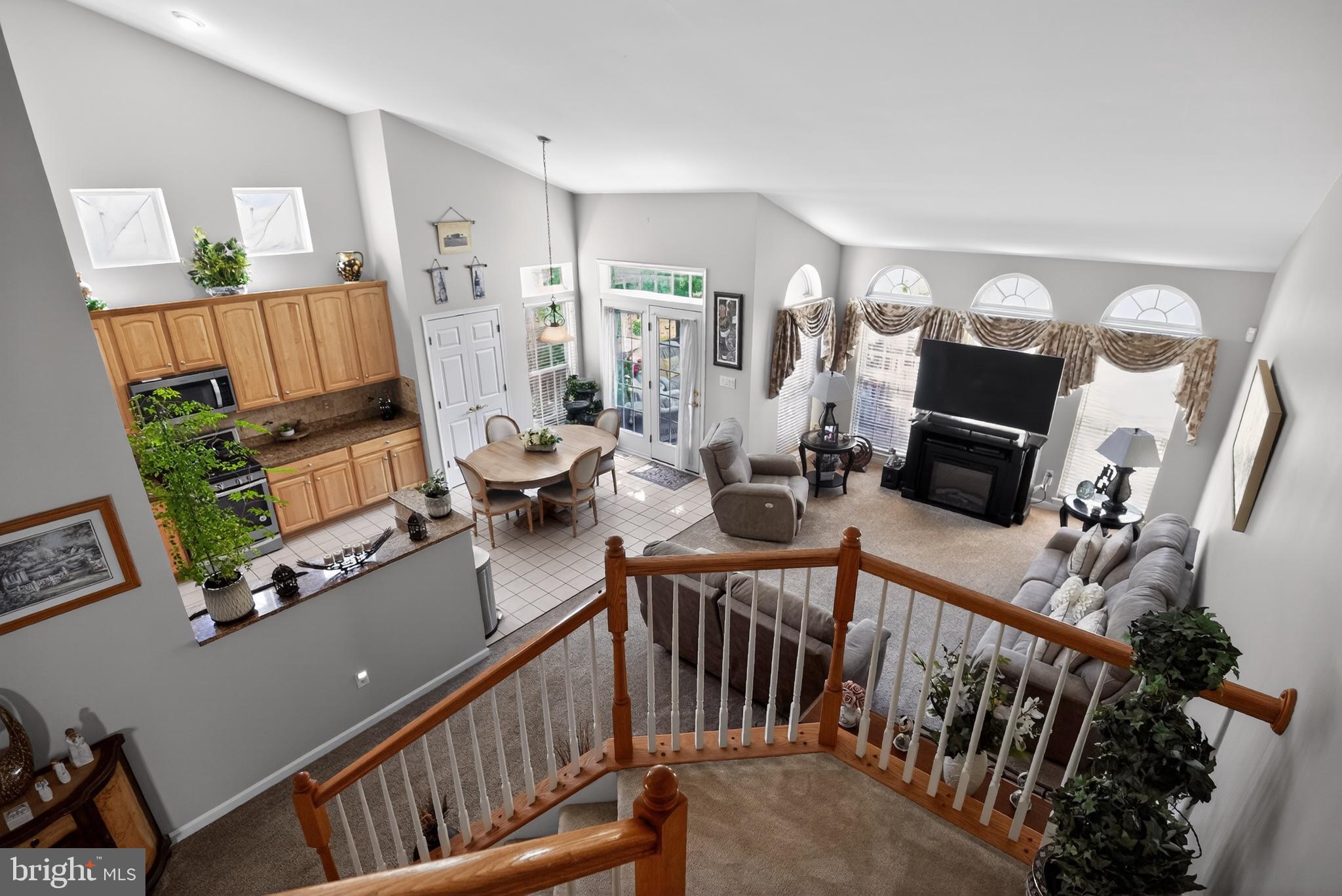 9 Simpkins Lane Pemberton, NJ 08068 - Photo 12 of 36 Spacious living area with natural light.
