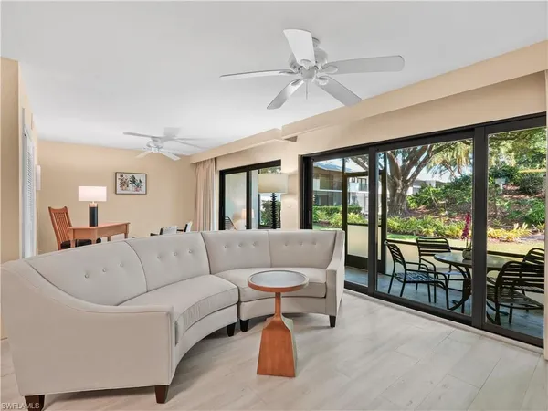 $309,000 | 600 Neapolitan Way, Unit 127, Naples, FL 34103