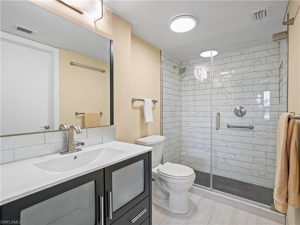 600 Neapolitan Way, Unit 127 Naples, FL 34103 - Photo 26 of 41