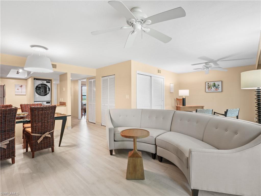 600 Neapolitan Way, Unit 127 Naples, FL 34103 - Photo 3 of 41