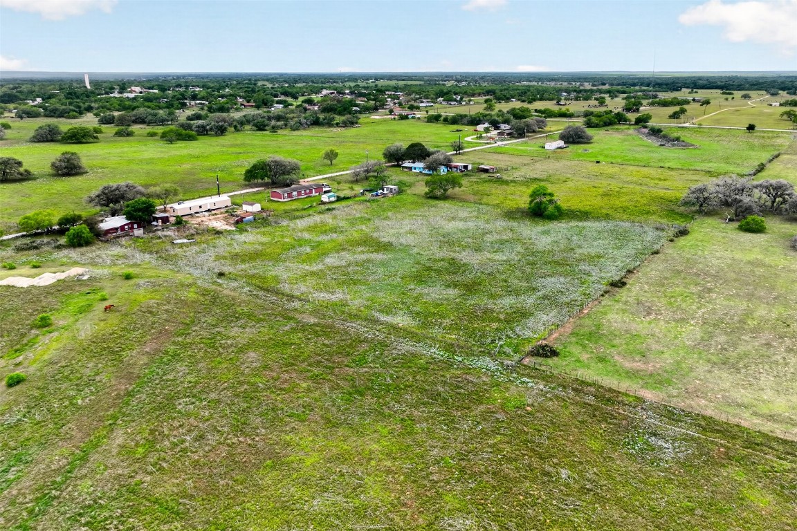 190 Smiley Tx 78159 Smiley, TX 78159 - Photo 4 of 16