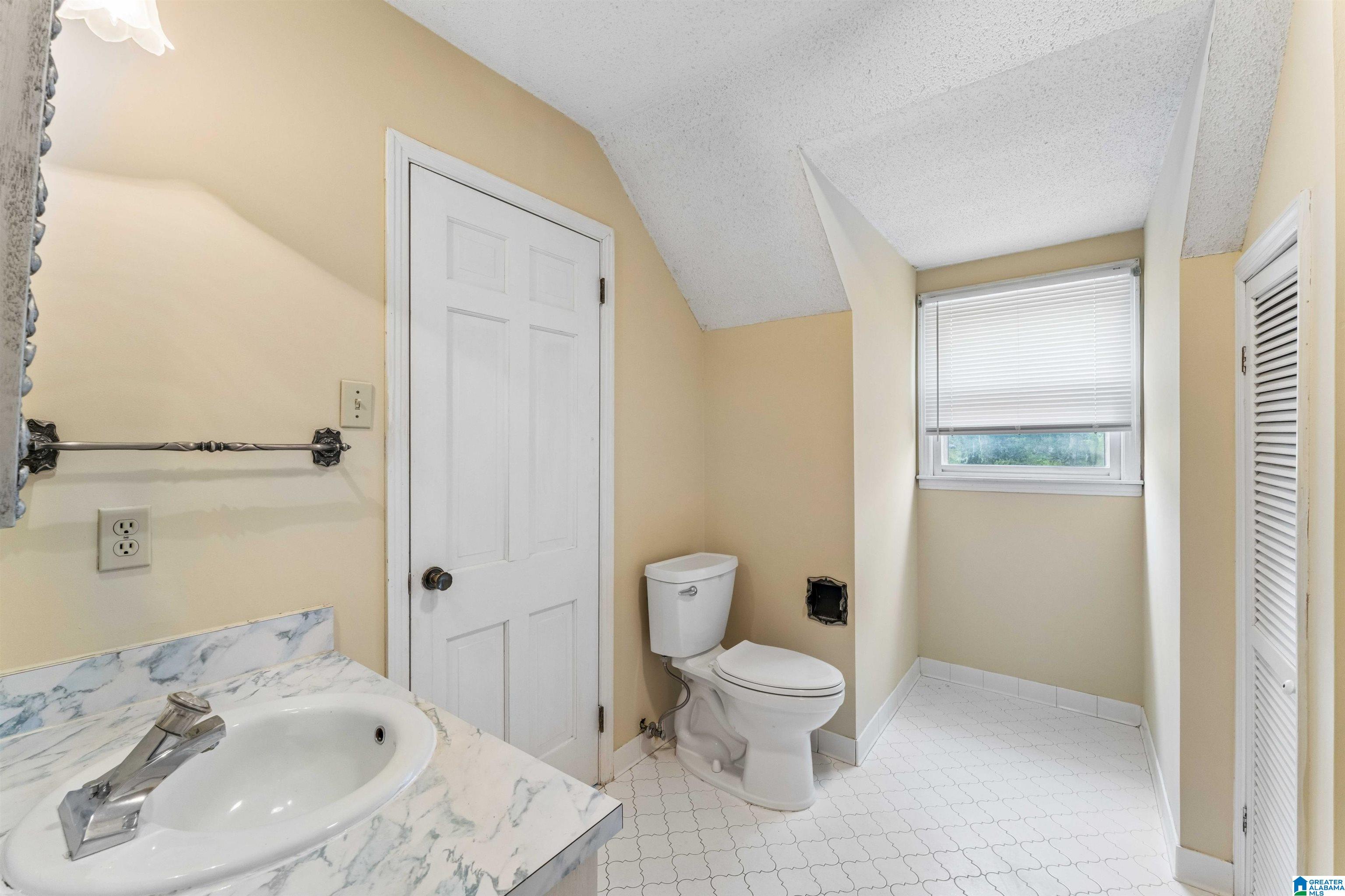 831 Hillcrest Road Birmingham, AL 35235 - Photo 21 of 31 Gallery Image 21