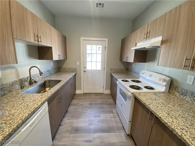 $1,250 | 1390 Ogallala Street, Unit 3, Pahrump, NV 89048