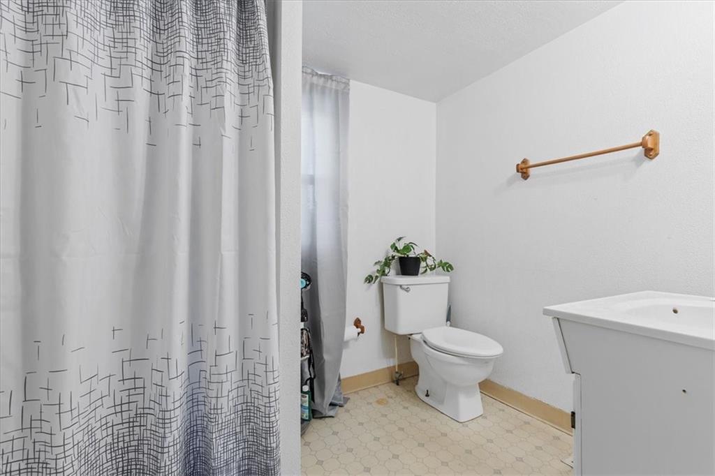 1436 Chartiers Avenue McKees Rocks, PA 15136 - Photo 31 of 46 Gallery Image 31