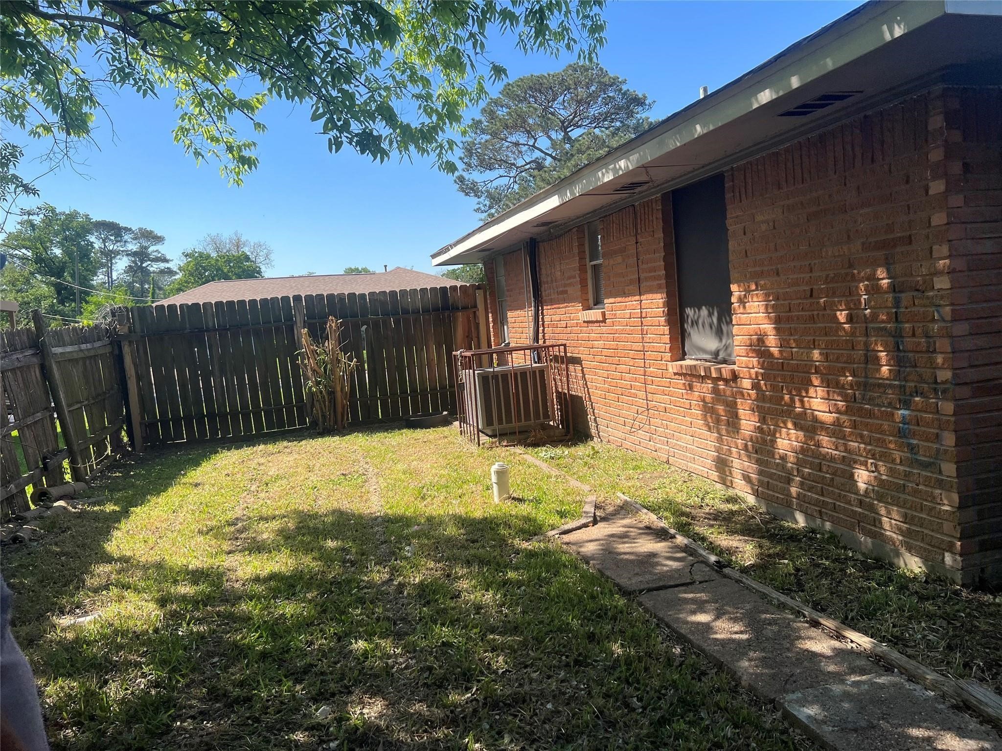 7201 Gleason Road Houston, TX 77016 - Photo 15 of 17 Gallery Image 15
