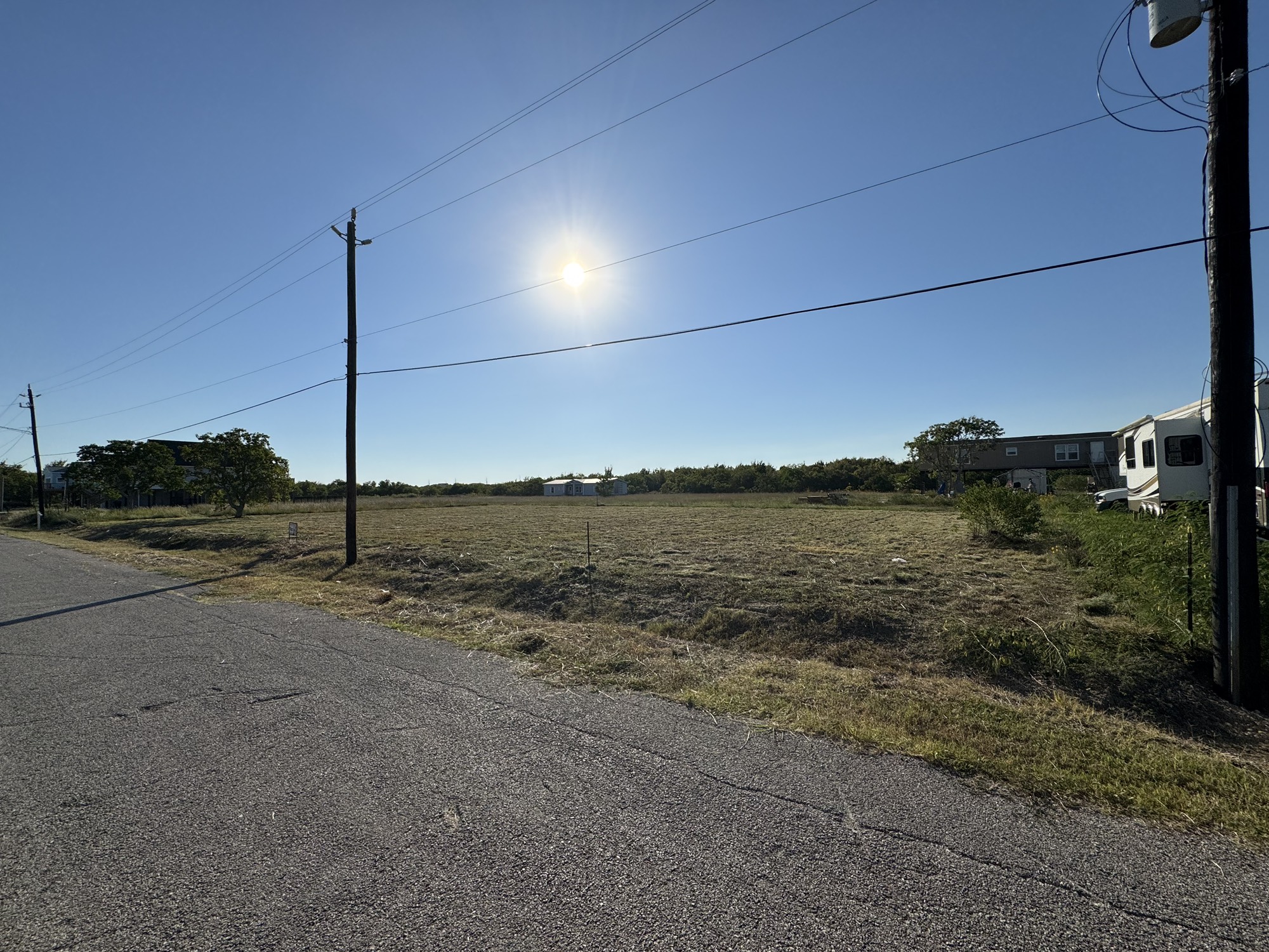 1210 23rd San Leon, TX 77539 - Photo 2 of 3 a view of a lake