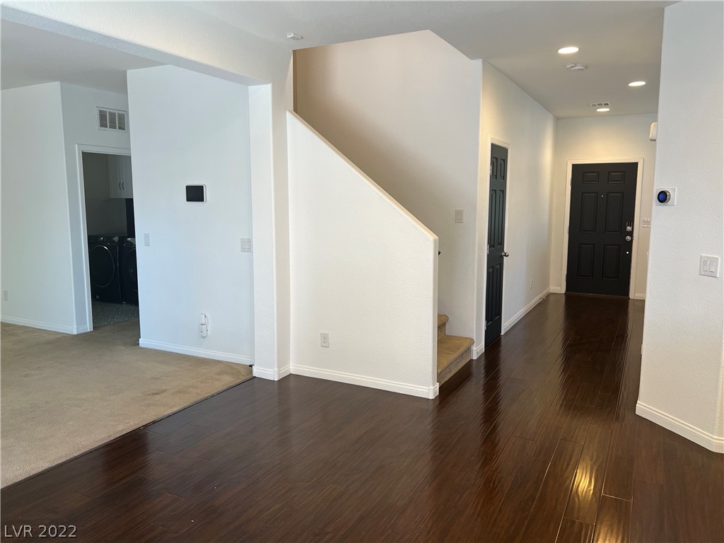 10862 Knickerbocker Avenue Las Vegas, NV 89166 - Photo 11 of 35