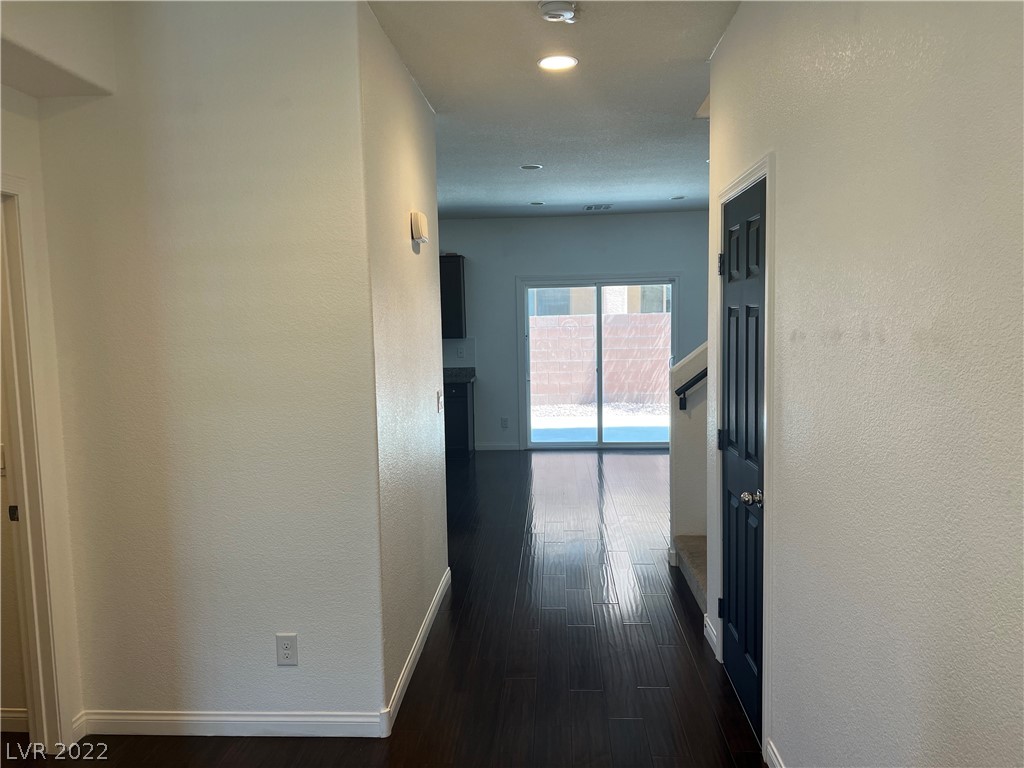 10862 Knickerbocker Avenue Las Vegas, NV 89166 - Photo 2 of 35