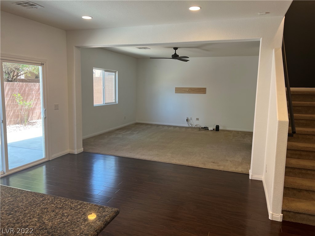10862 Knickerbocker Avenue Las Vegas, NV 89166 - Photo 9 of 35