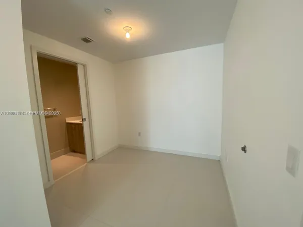 $3,500 | Paraiso Bayviews, Miami, FL 33137