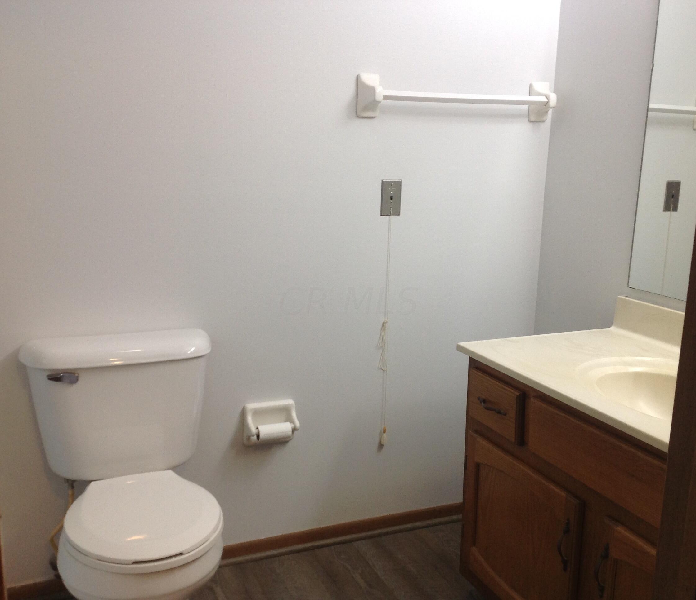 4143 Karl Road, Unit 320 Columbus, OH 43224 - Photo 9 of 15 IMG_3396