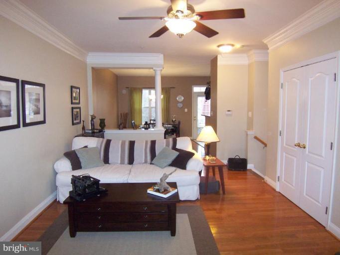 2207 Kimball Place Silver Spring, MD 20910 - Photo 12 of 29 Living Room